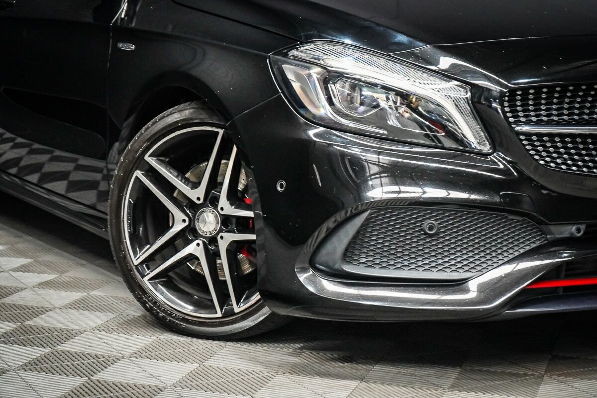 Mercedes Benz A-class image 2