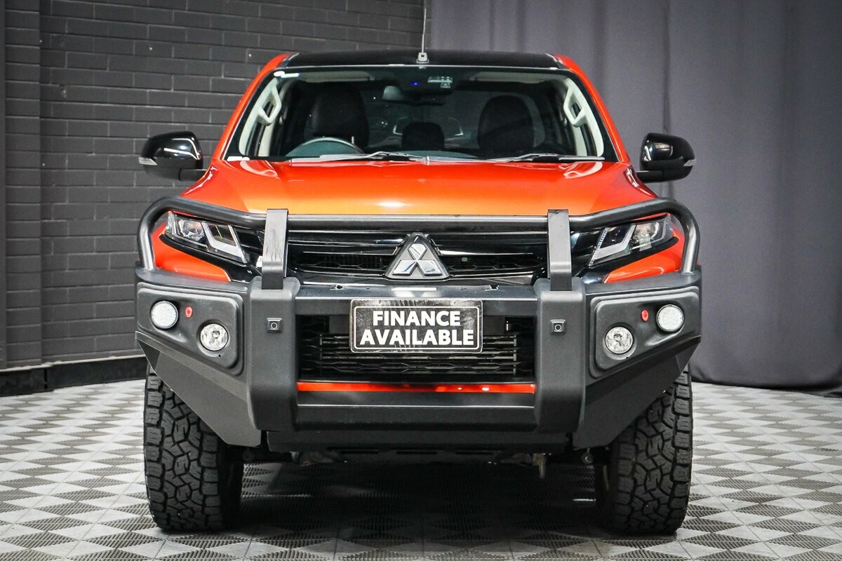 Mitsubishi Triton image 3