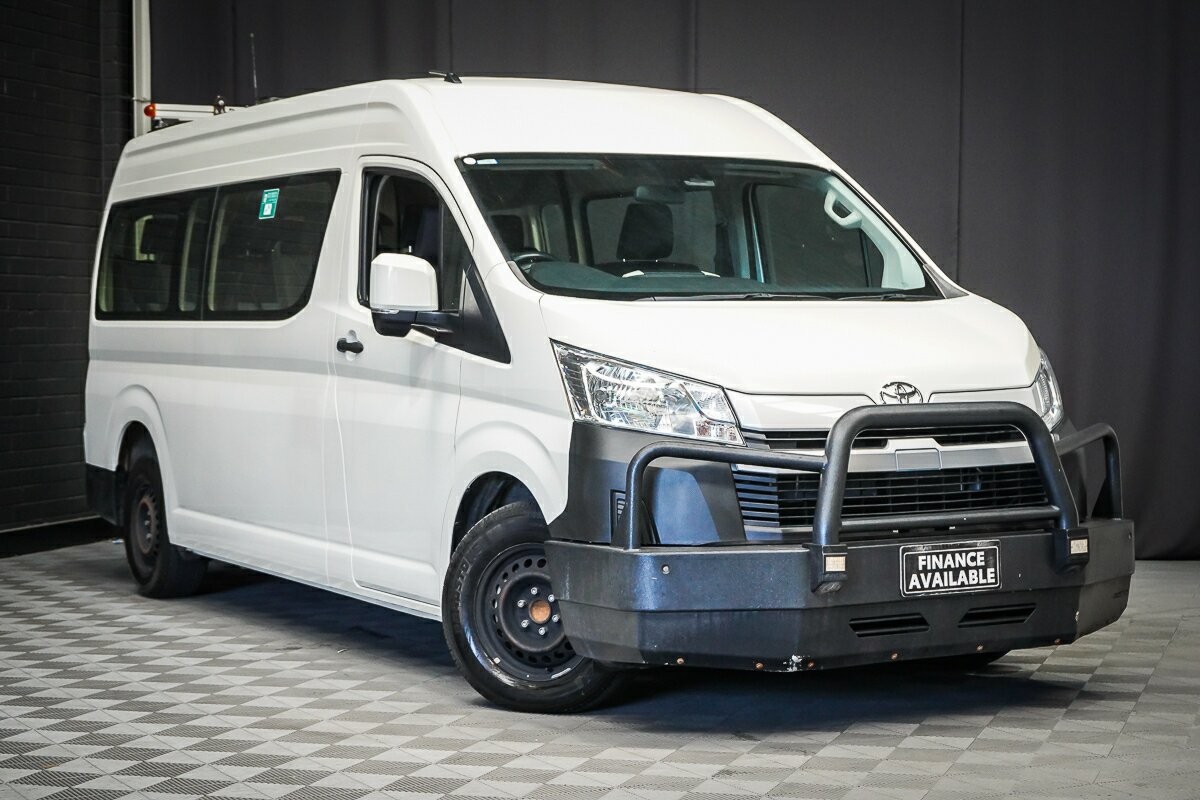 Toyota Hiace image 1