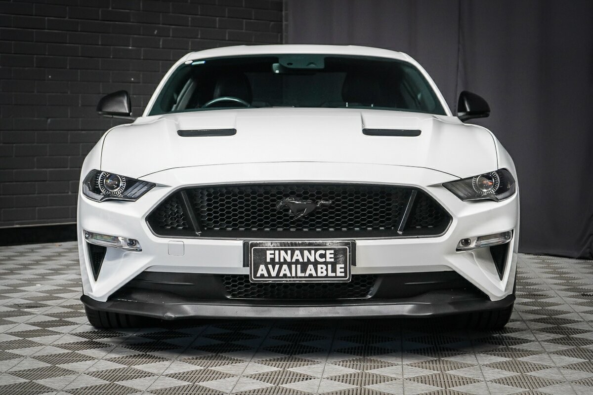 Ford Mustang image 3