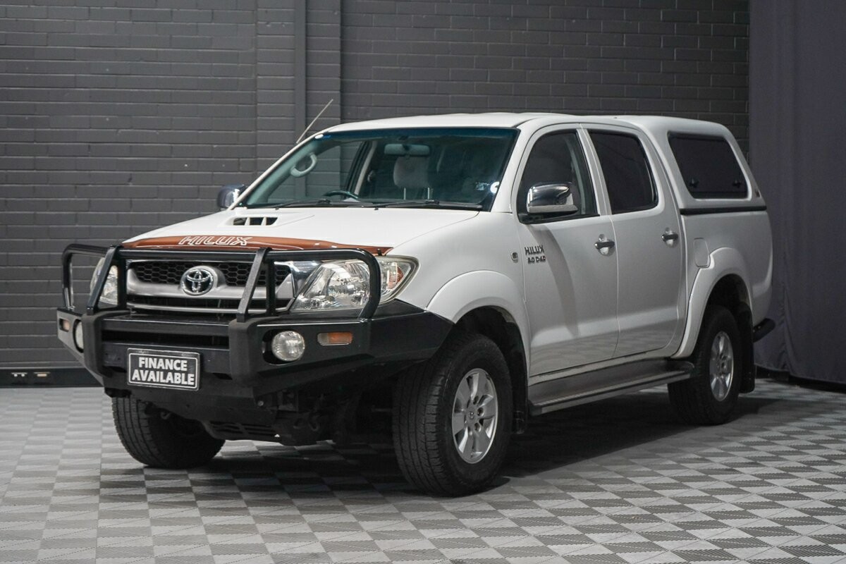 Toyota Hilux image 4