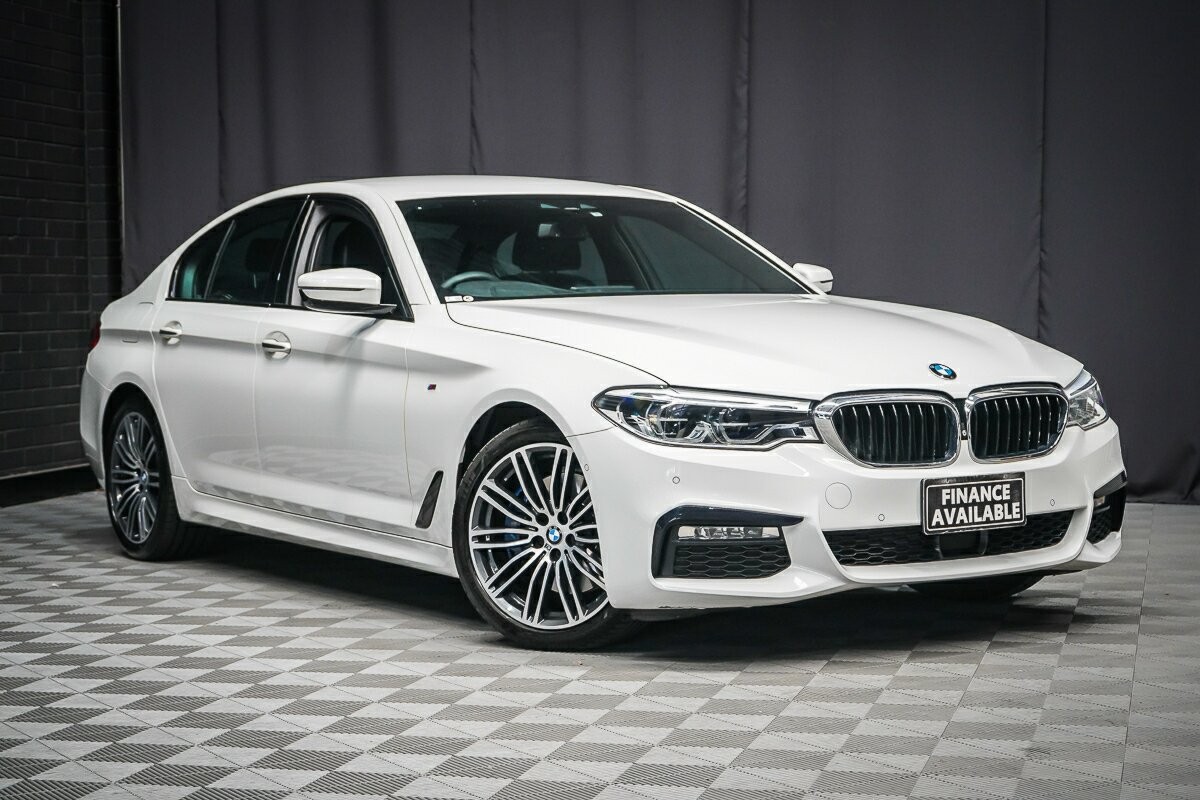 BMW 5 Series image 1