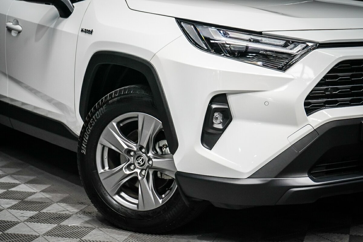 Toyota Rav4 image 2