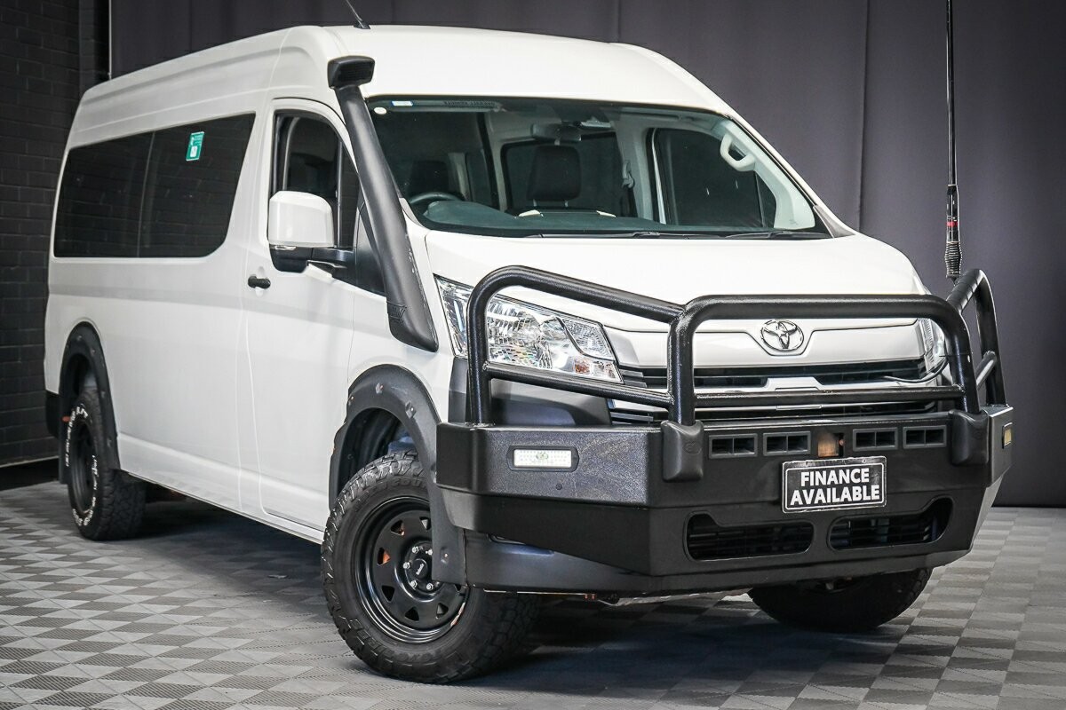 Toyota Hiace image 1