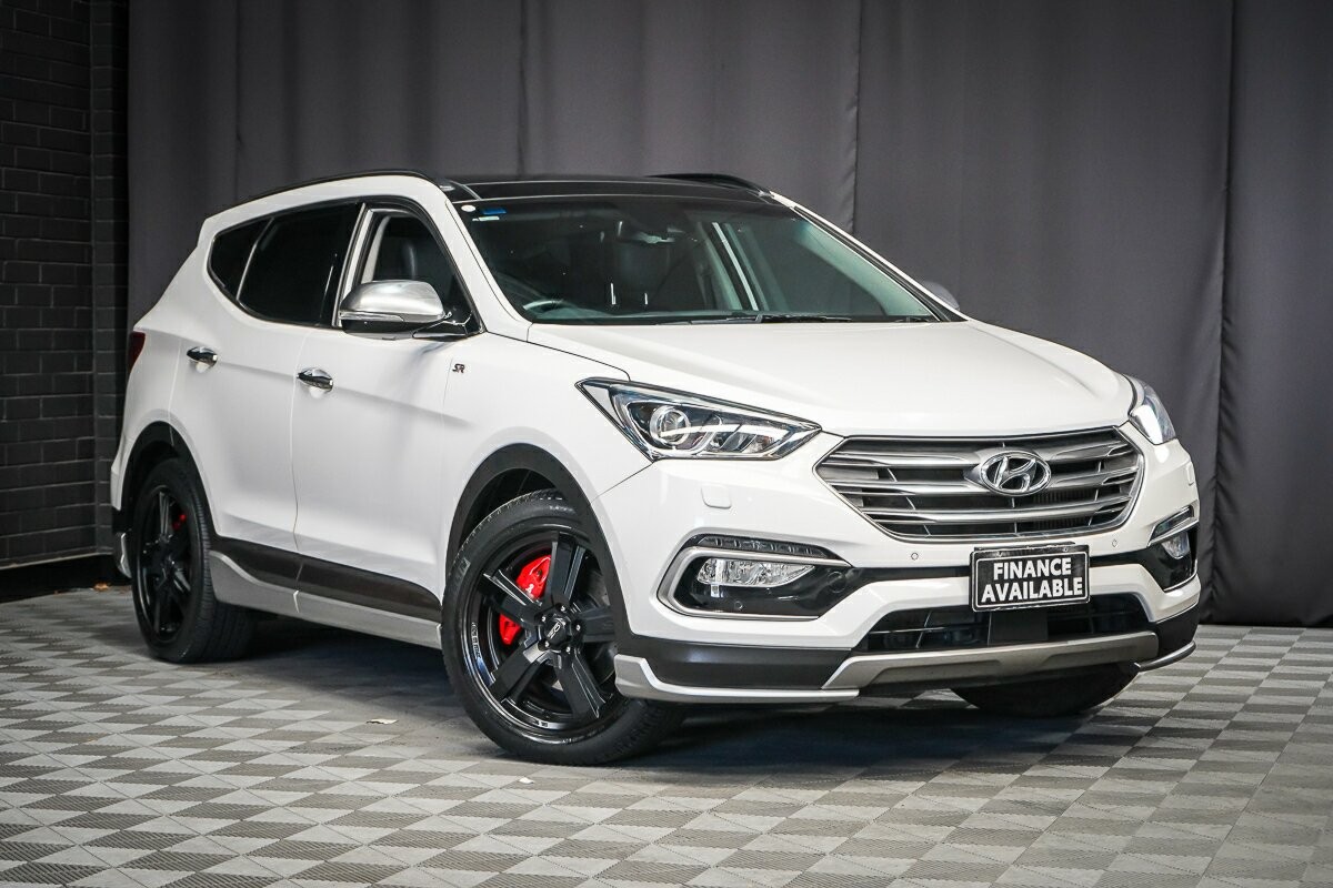 Hyundai Santa Fe image 1