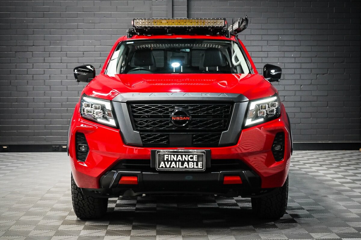 Nissan Navara image 3