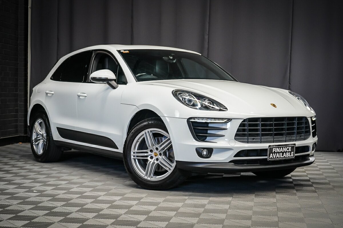 Porsche Macan image 1