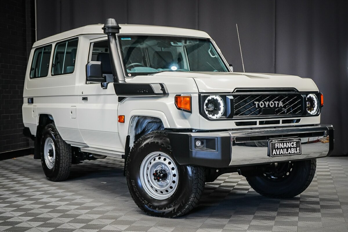 Toyota Landcruiser image 1