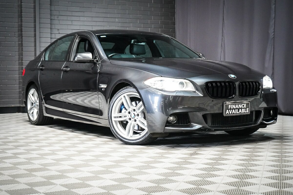 BMW 5 Series image 1