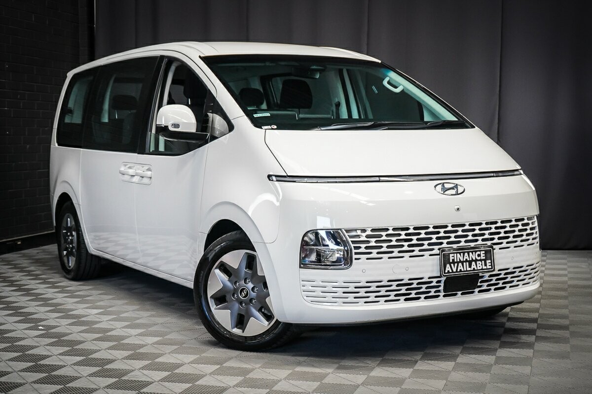 Hyundai Staria image 1