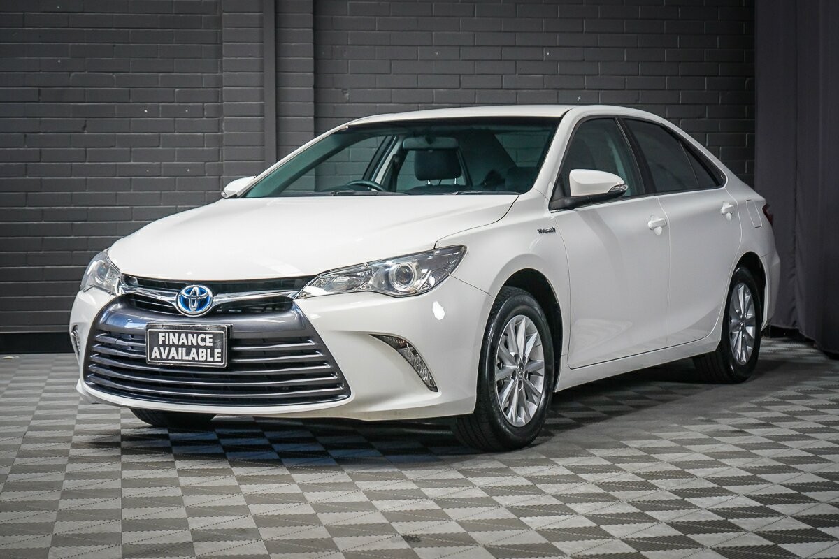 Toyota Camry image 4