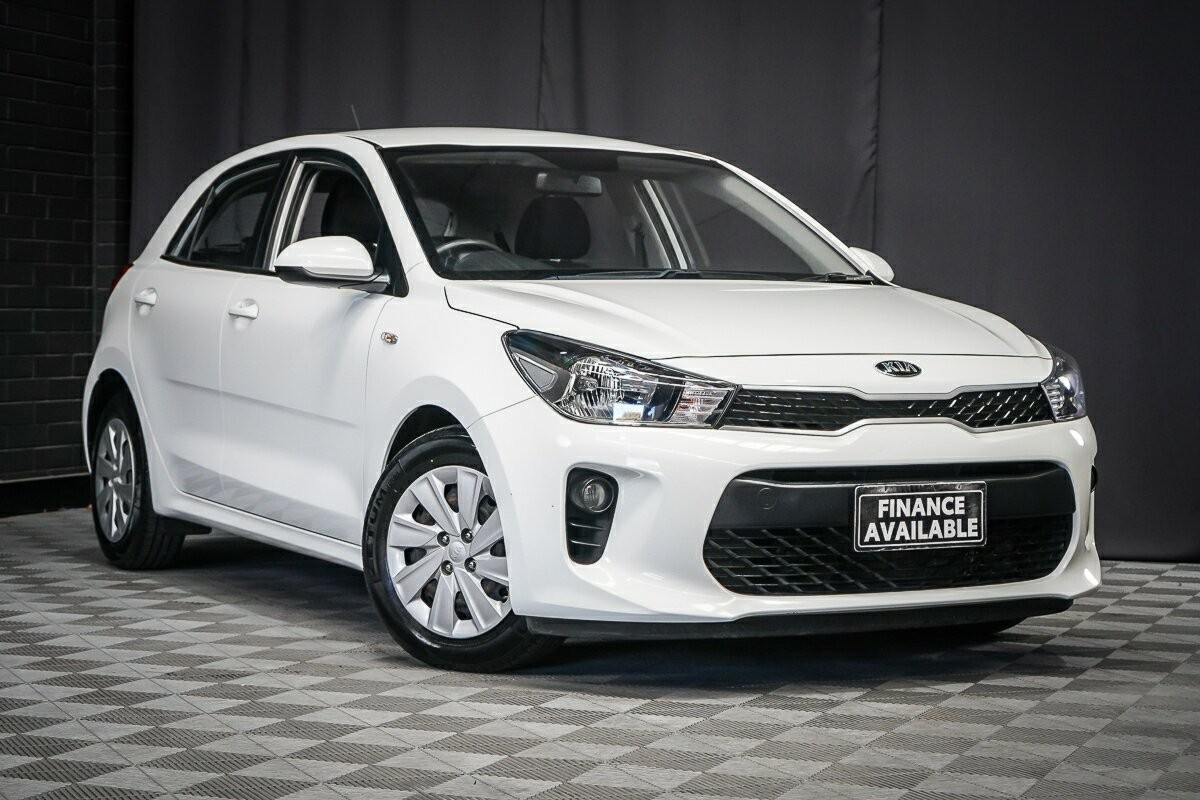 Kia Rio image 1