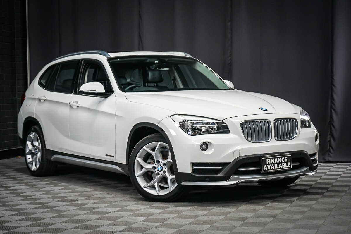 BMW X1 image 1