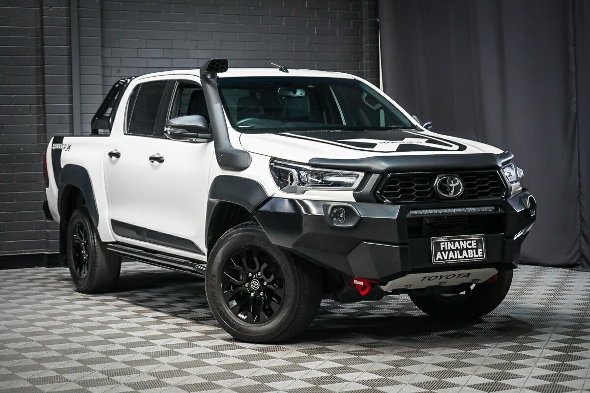 Toyota Hilux image 1