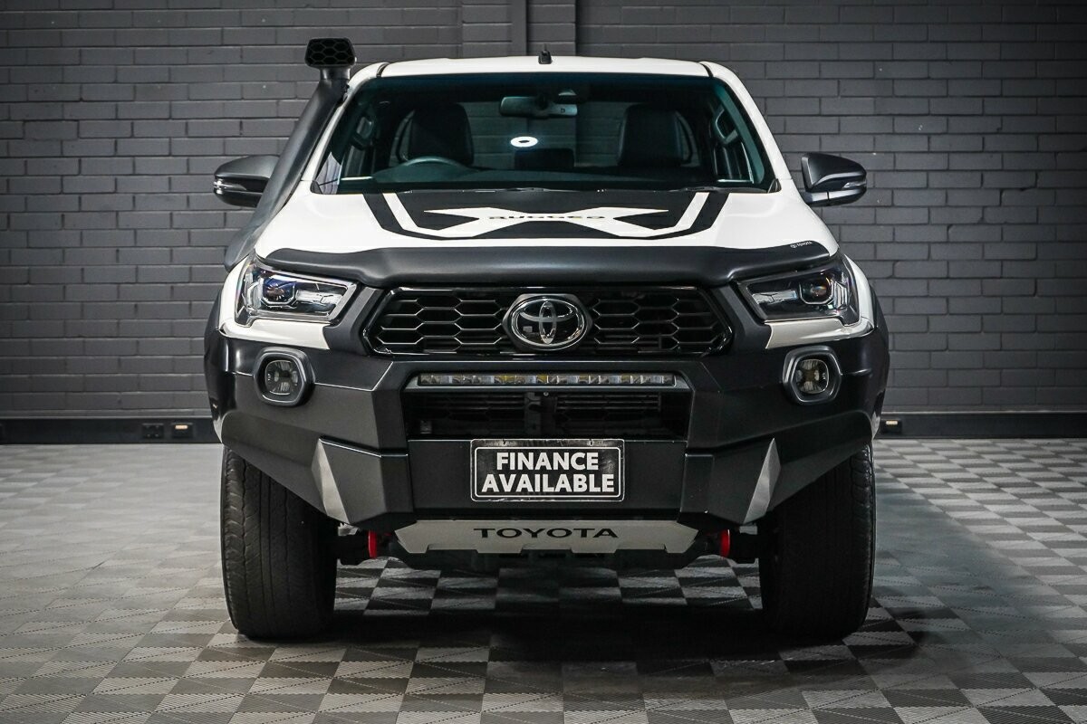 Toyota Hilux image 3