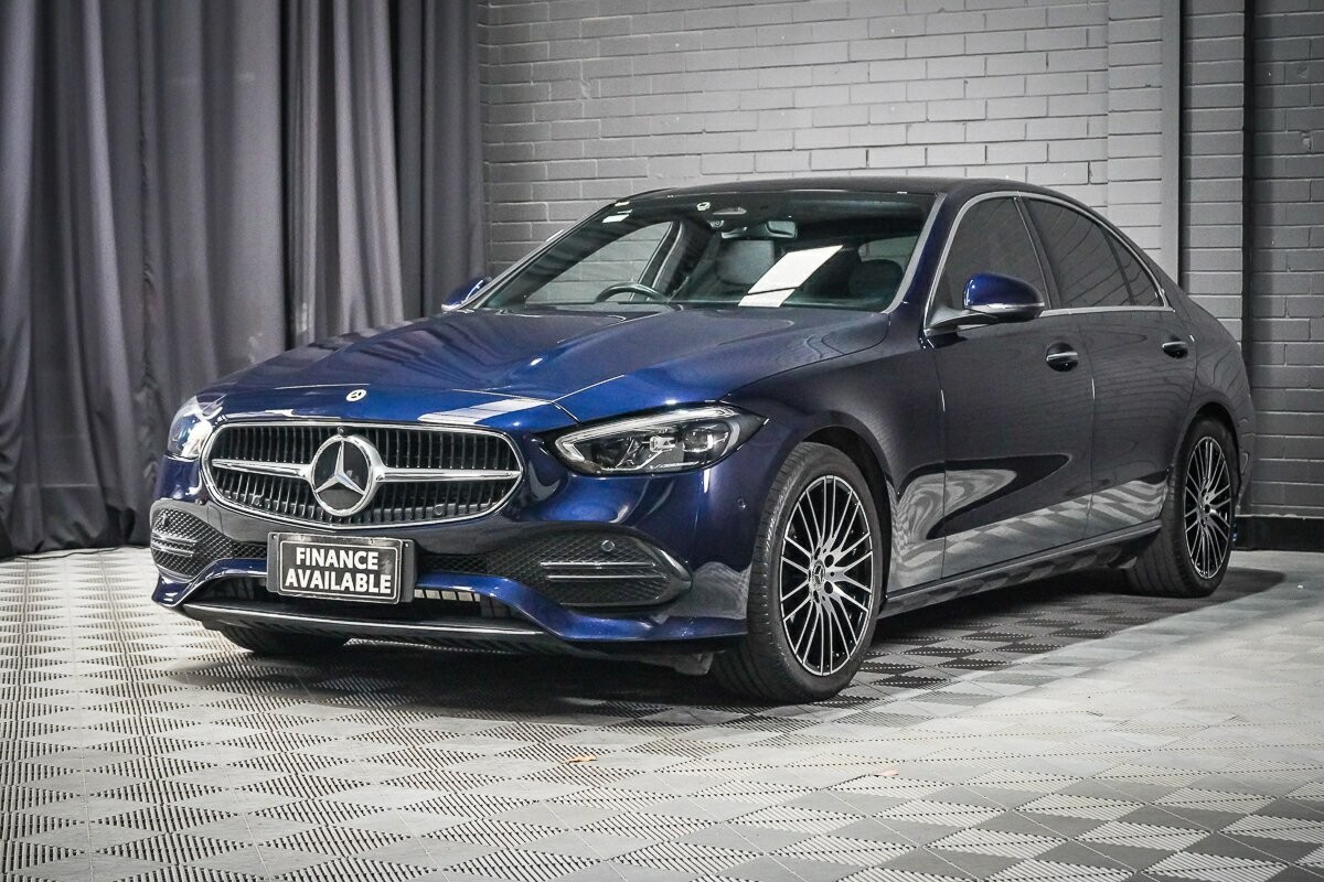 Mercedes Benz C-class image 4