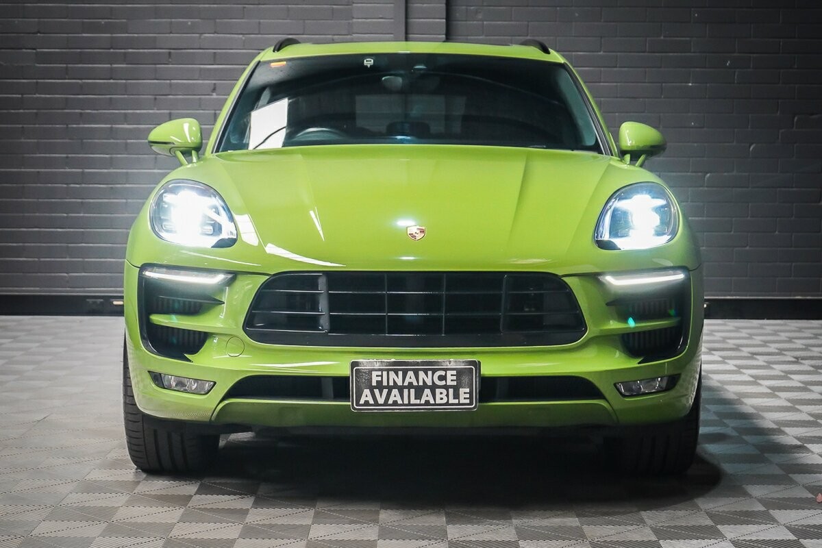 Porsche Macan image 3