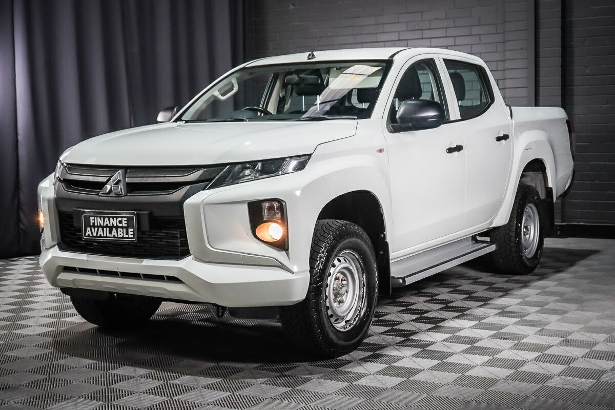 Mitsubishi Triton image 4