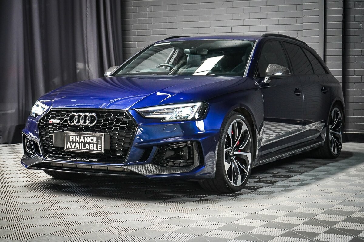 Audi Rs4 image 4