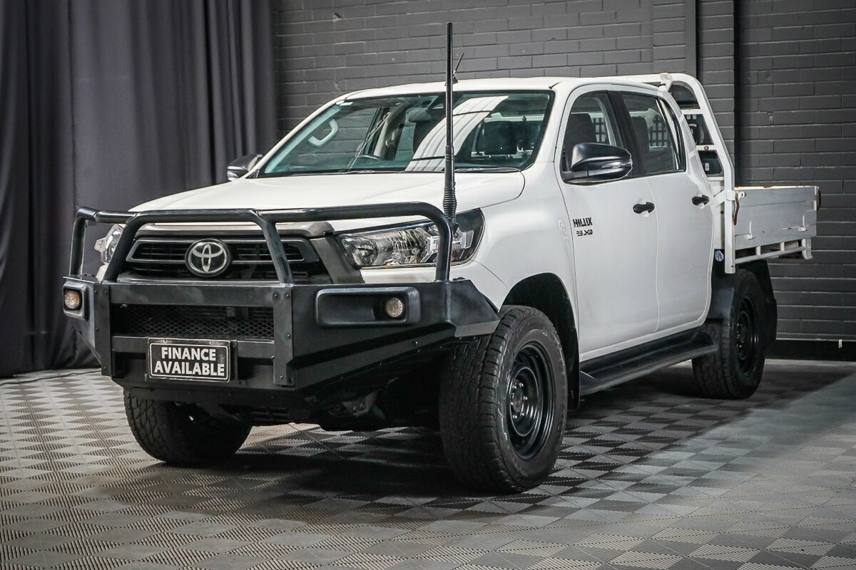 Toyota Hilux image 4