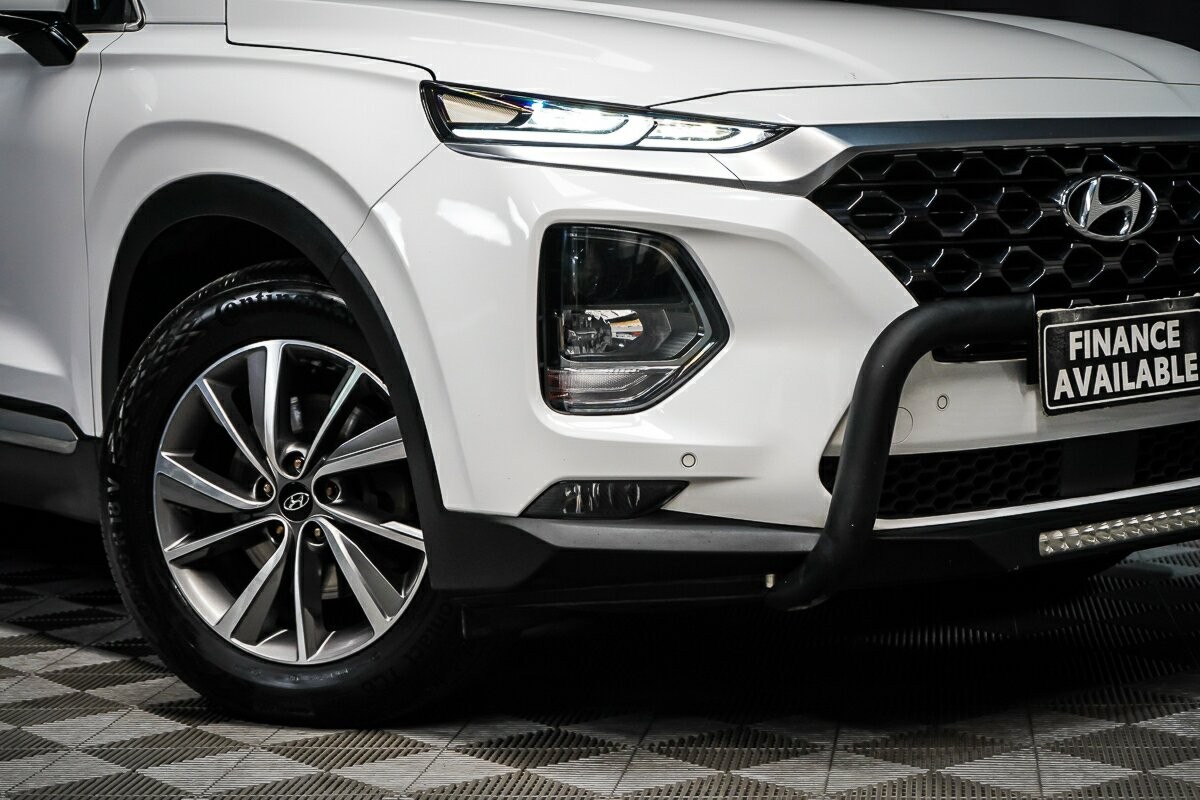 Hyundai Santa Fe image 2