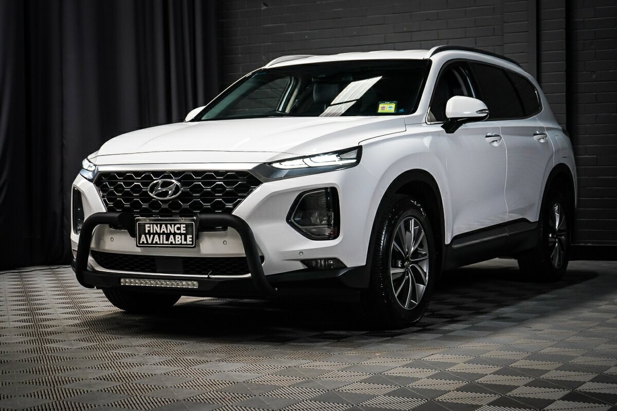 Hyundai Santa Fe image 4