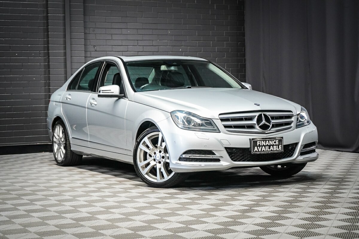 Mercedes Benz C-class image 1