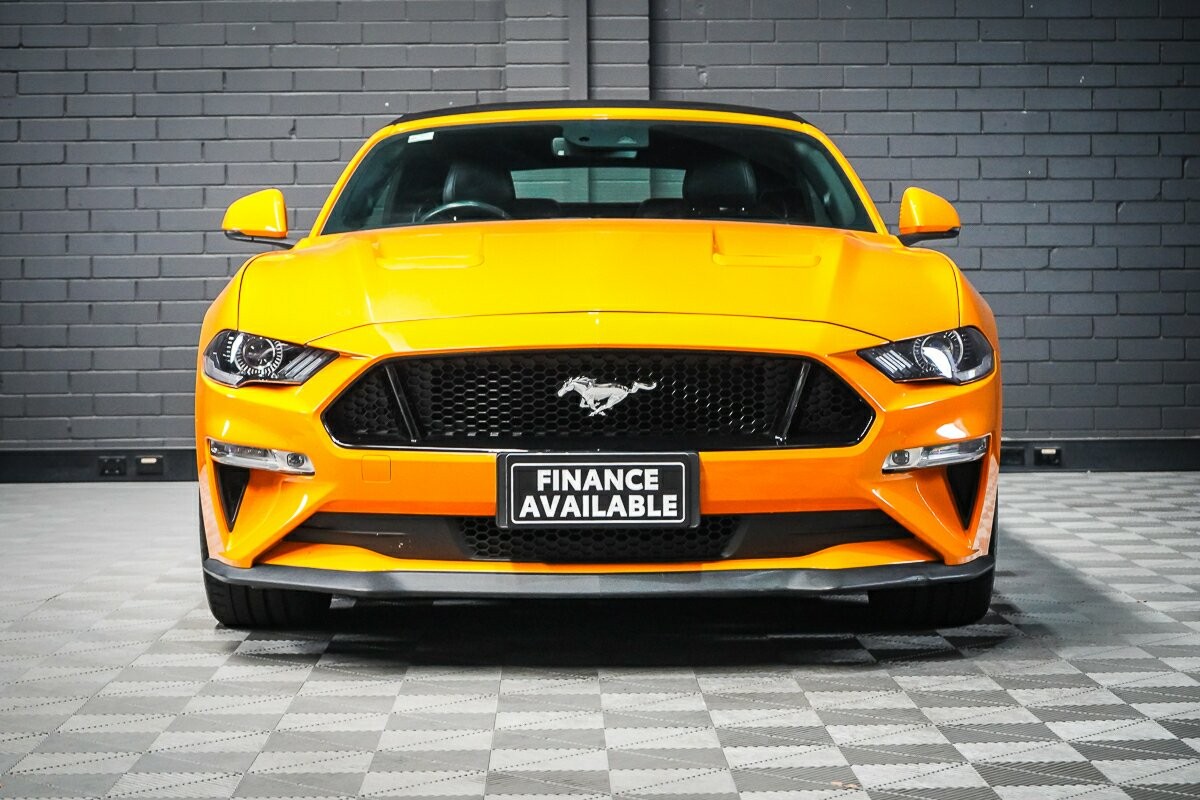 Ford Mustang image 4