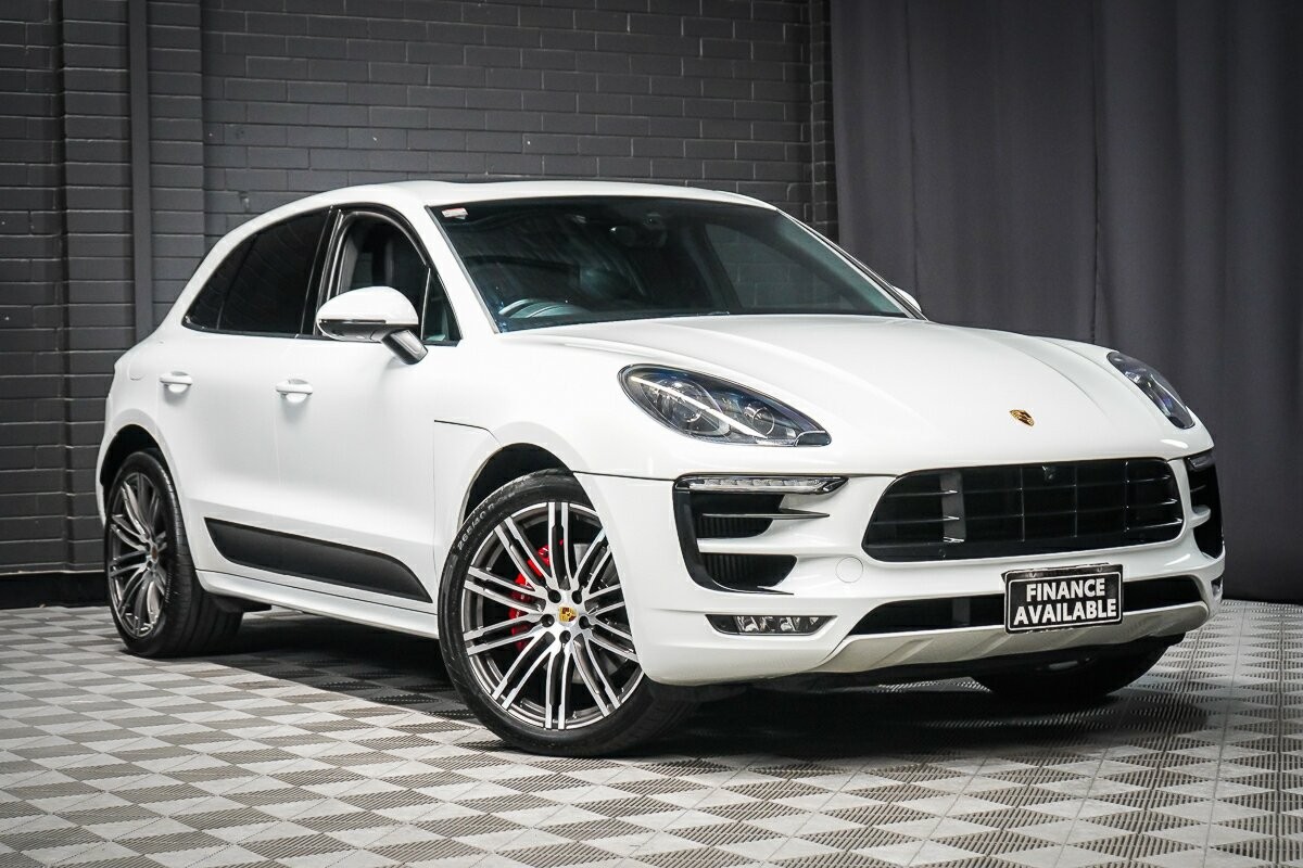 Porsche Macan image 1