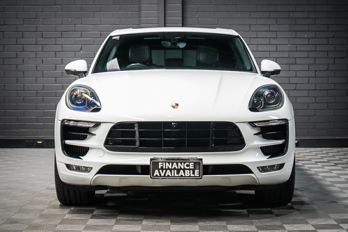 Porsche Macan image 3