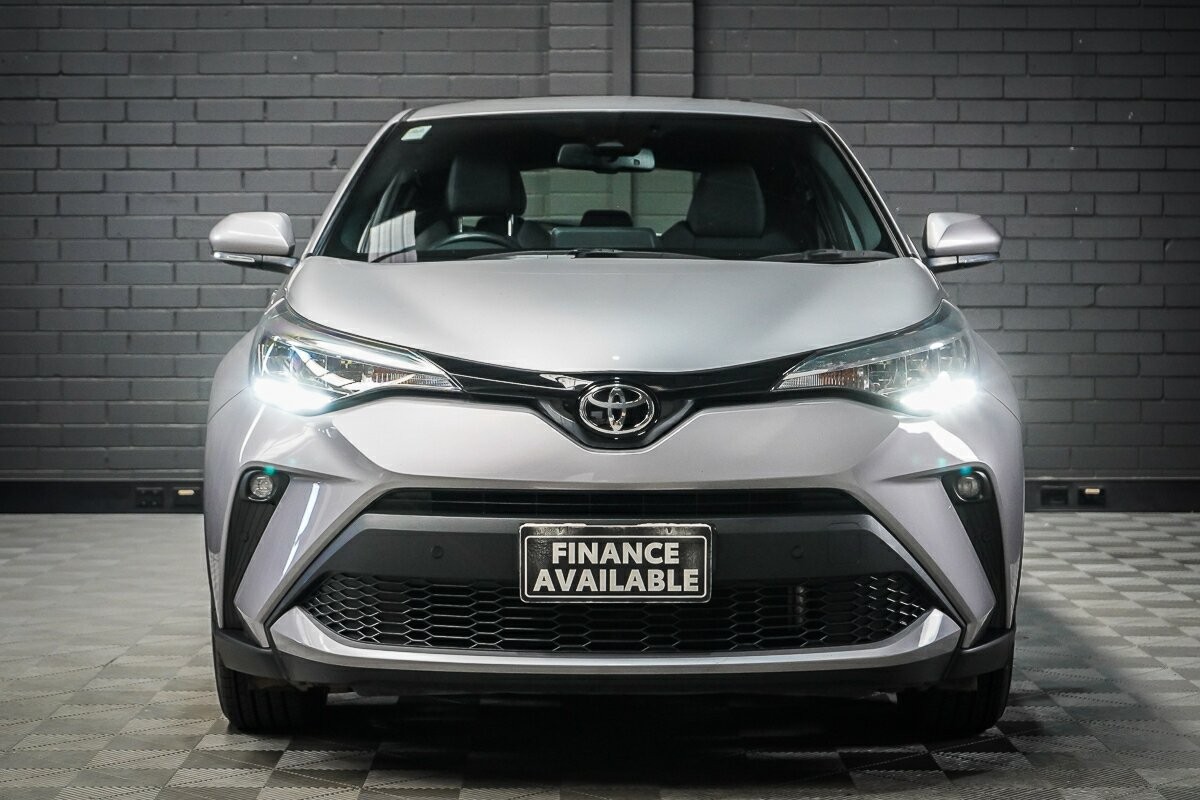 Toyota C-hr image 3