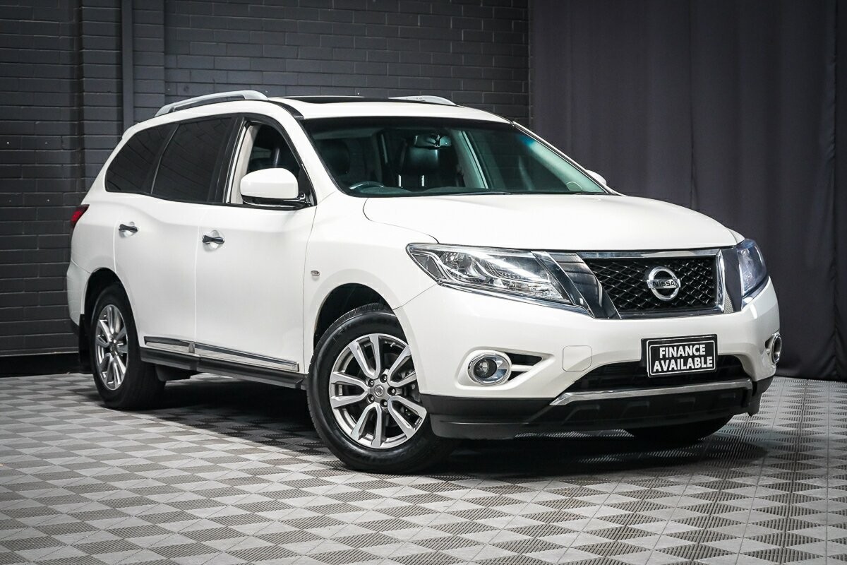 Nissan Pathfinder image 1