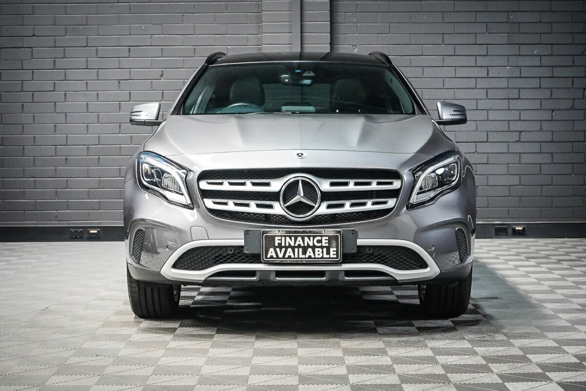 Mercedes Benz Gla-class image 3