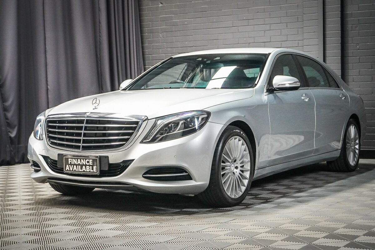 Mercedes Benz S-class image 4