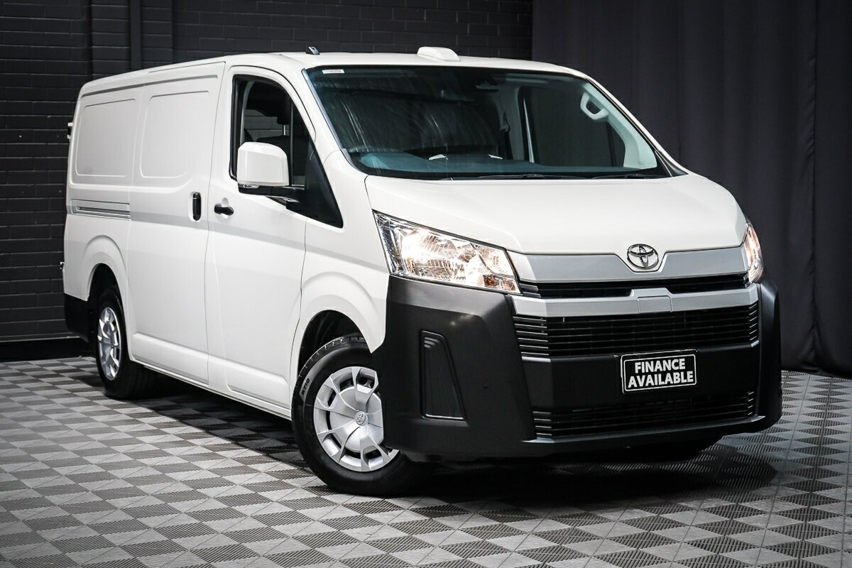 Toyota Hiace image 1