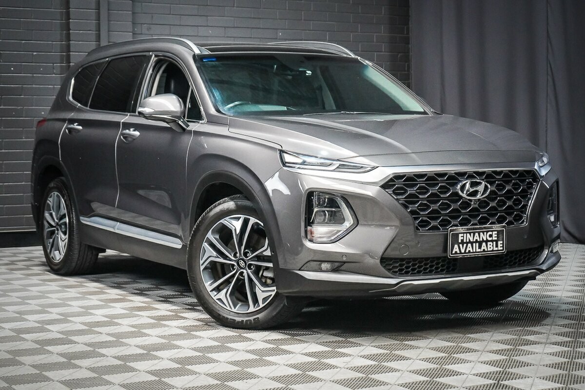 Hyundai Santa Fe image 1