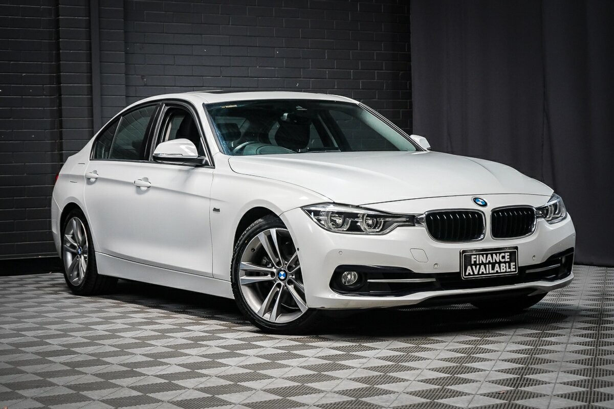 BMW 3 Series image 1