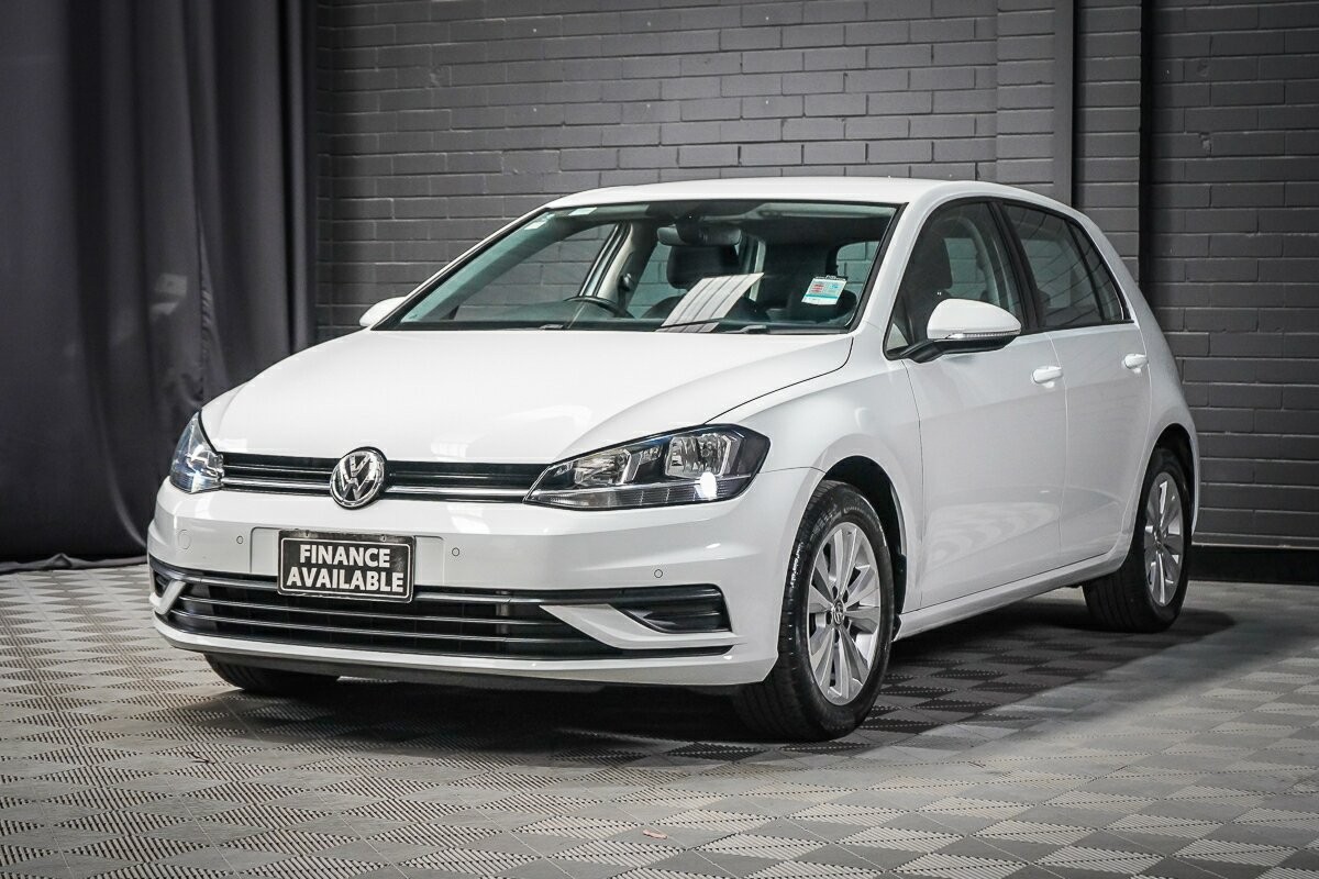 Volkswagen Golf image 4