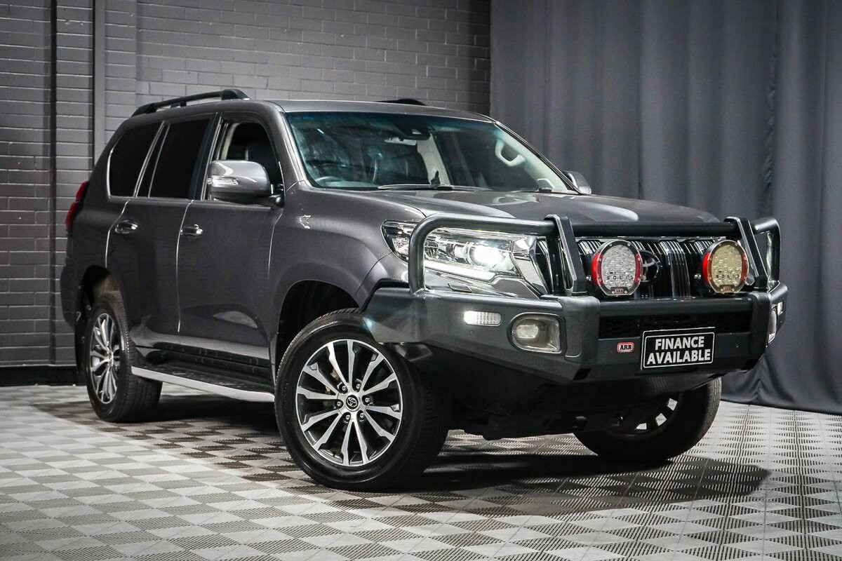 Toyota Landcruiser Prado image 1