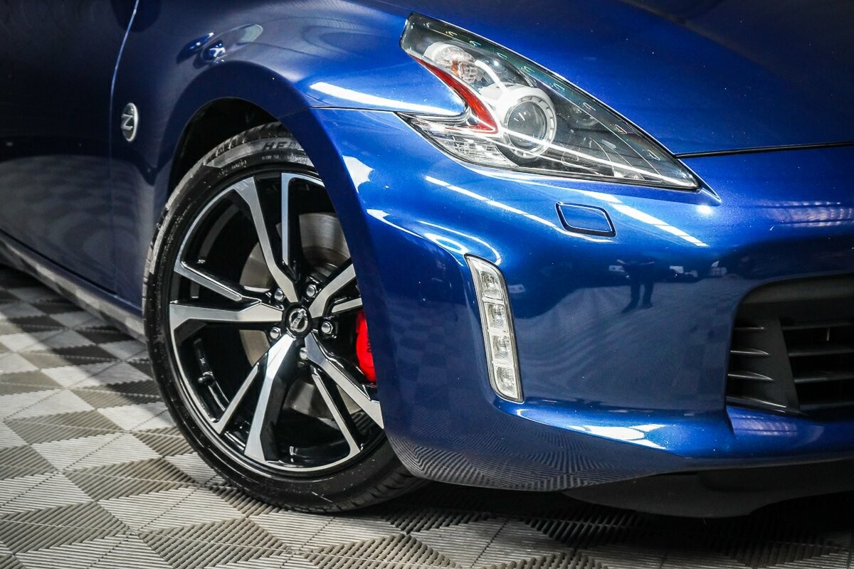 Nissan 370z image 2