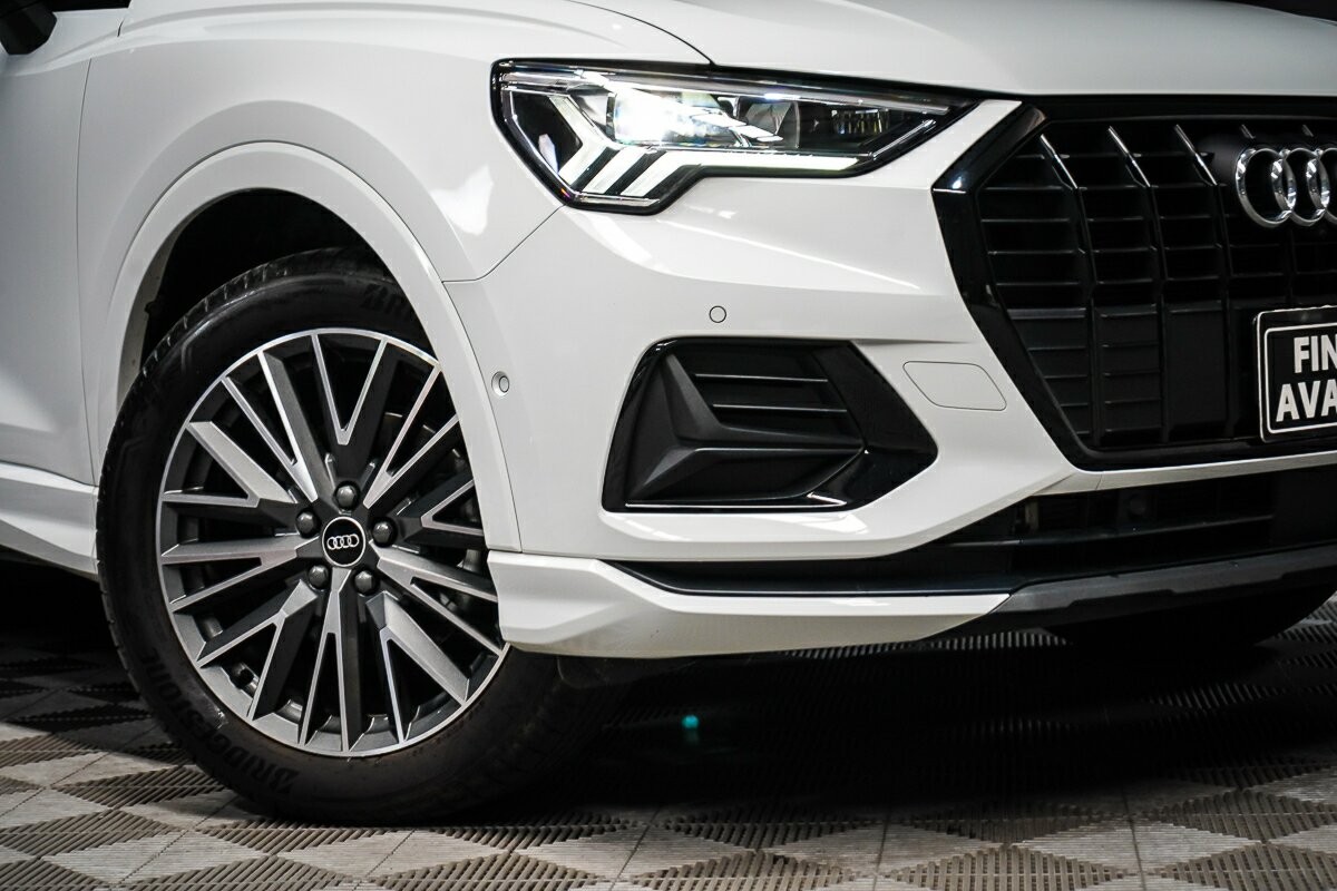 Audi Q3 image 2