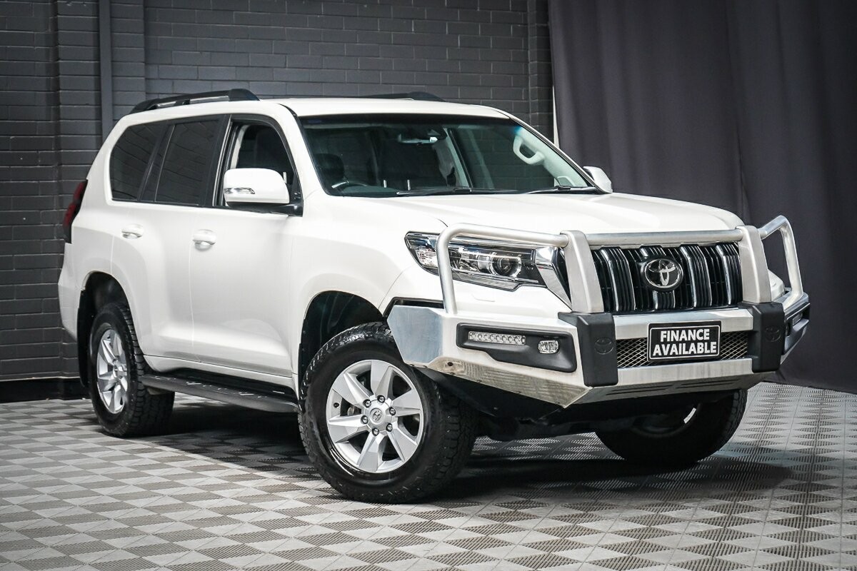 Toyota Landcruiser Prado image 1