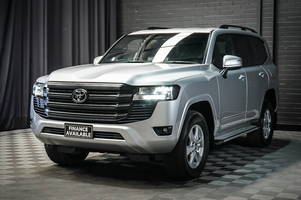 Toyota Landcruiser image 4