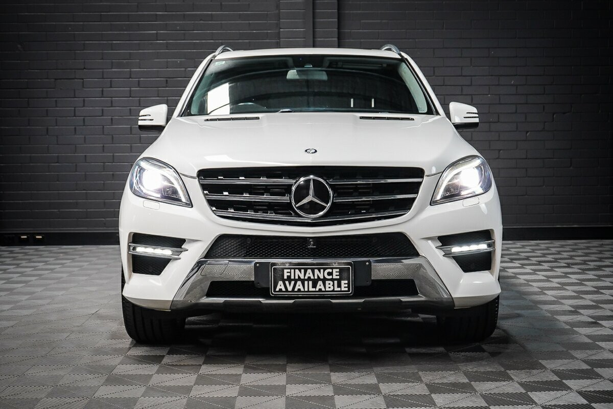 Mercedes Benz M-class image 3