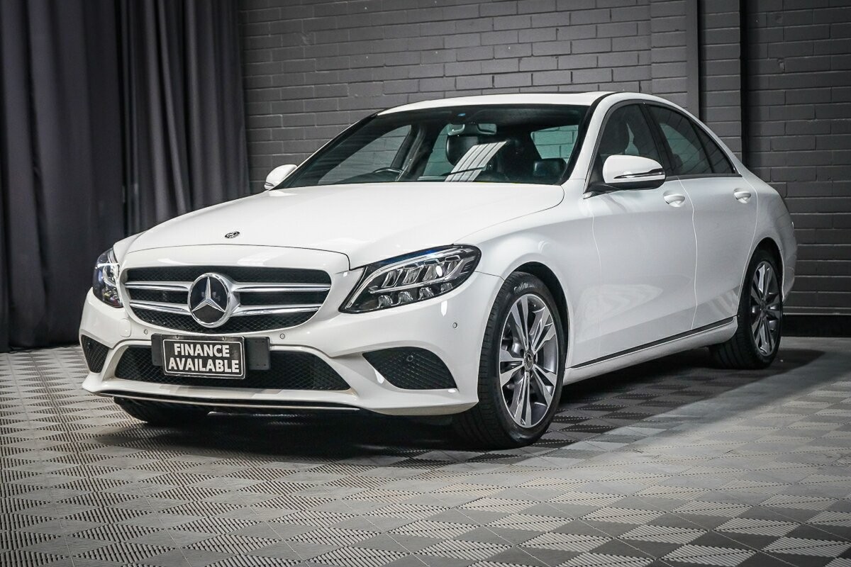 Mercedes Benz C-class image 4