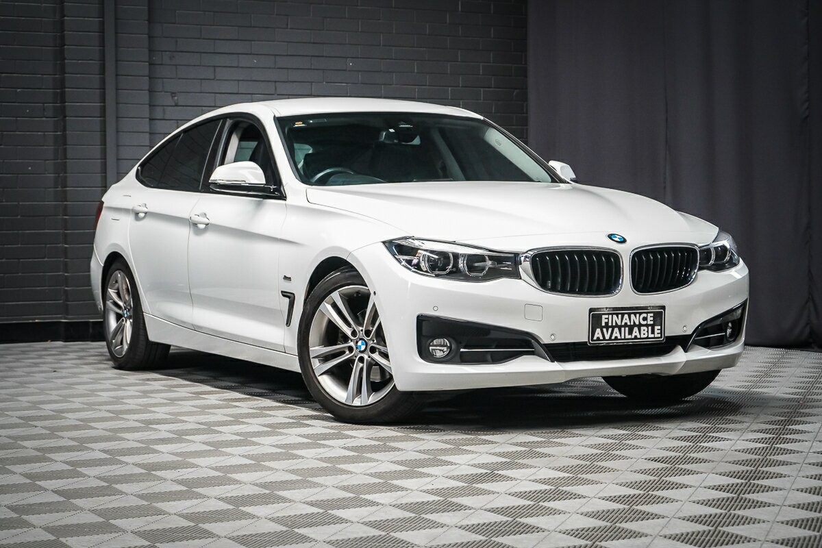 BMW 3 Series image 1