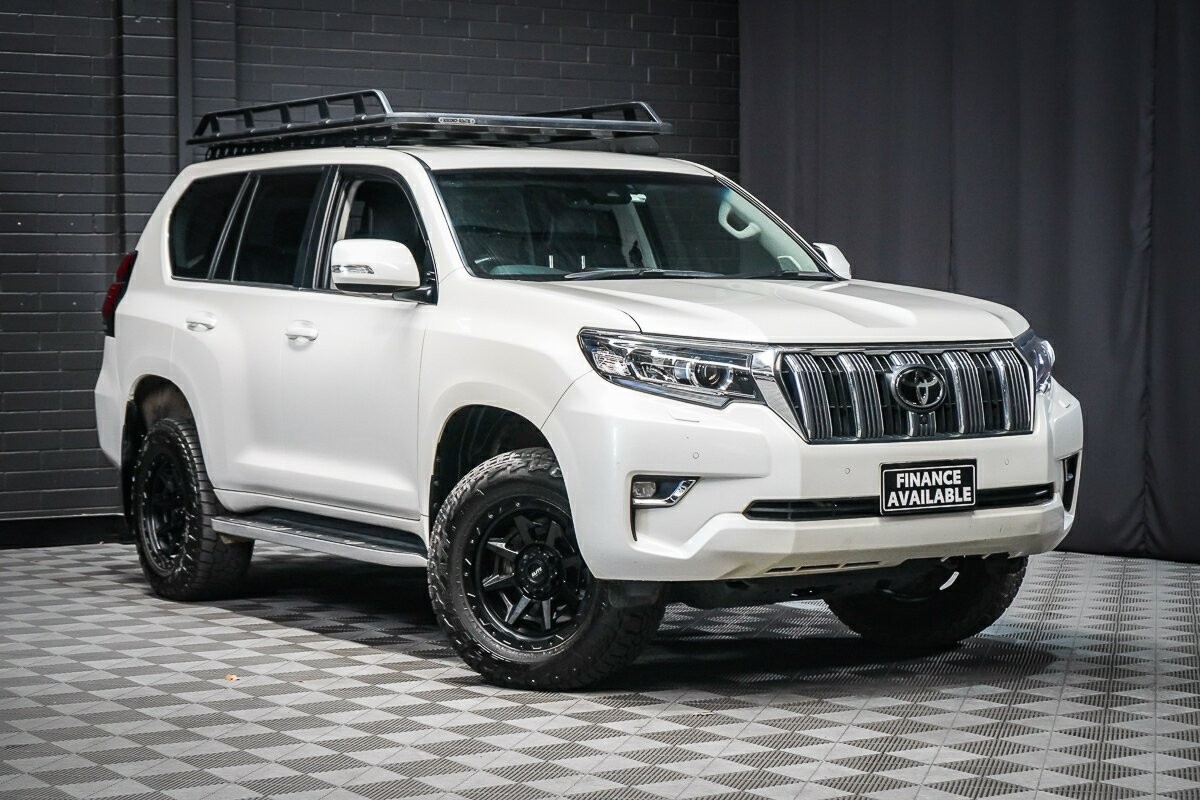 Toyota Landcruiser Prado image 1