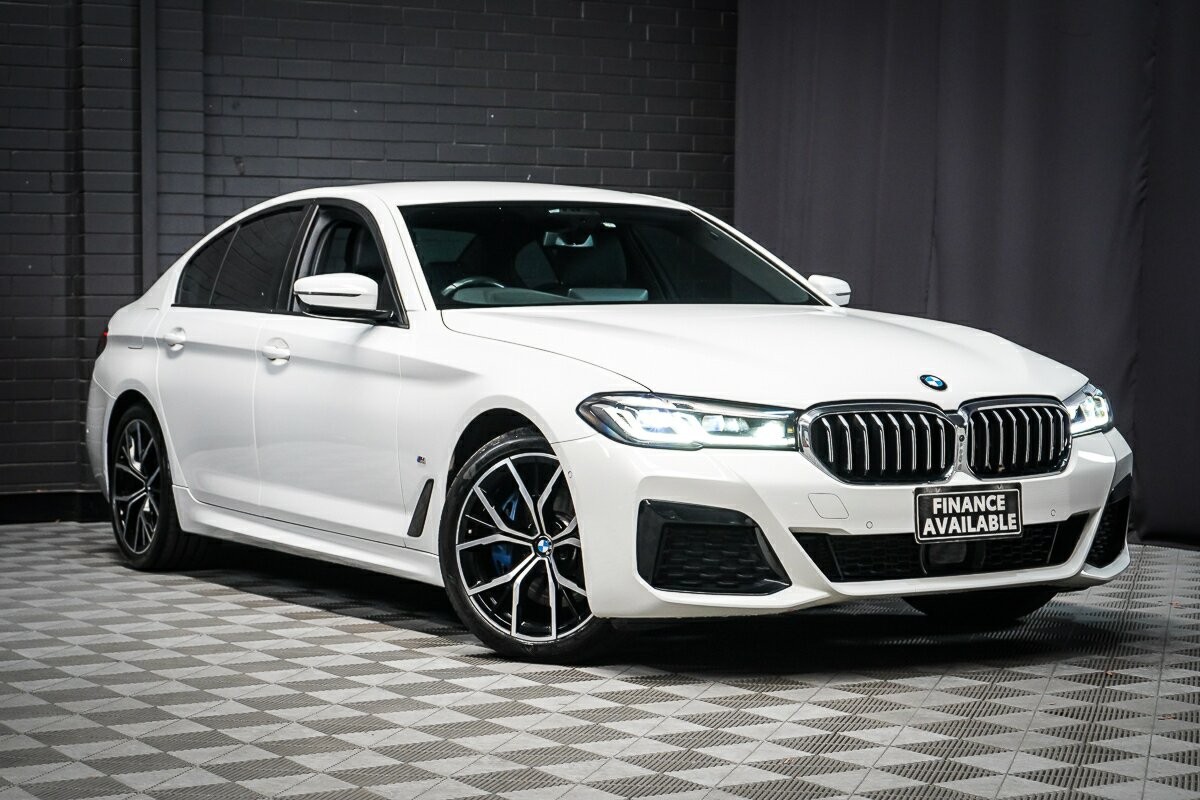 BMW 5 Series image 1