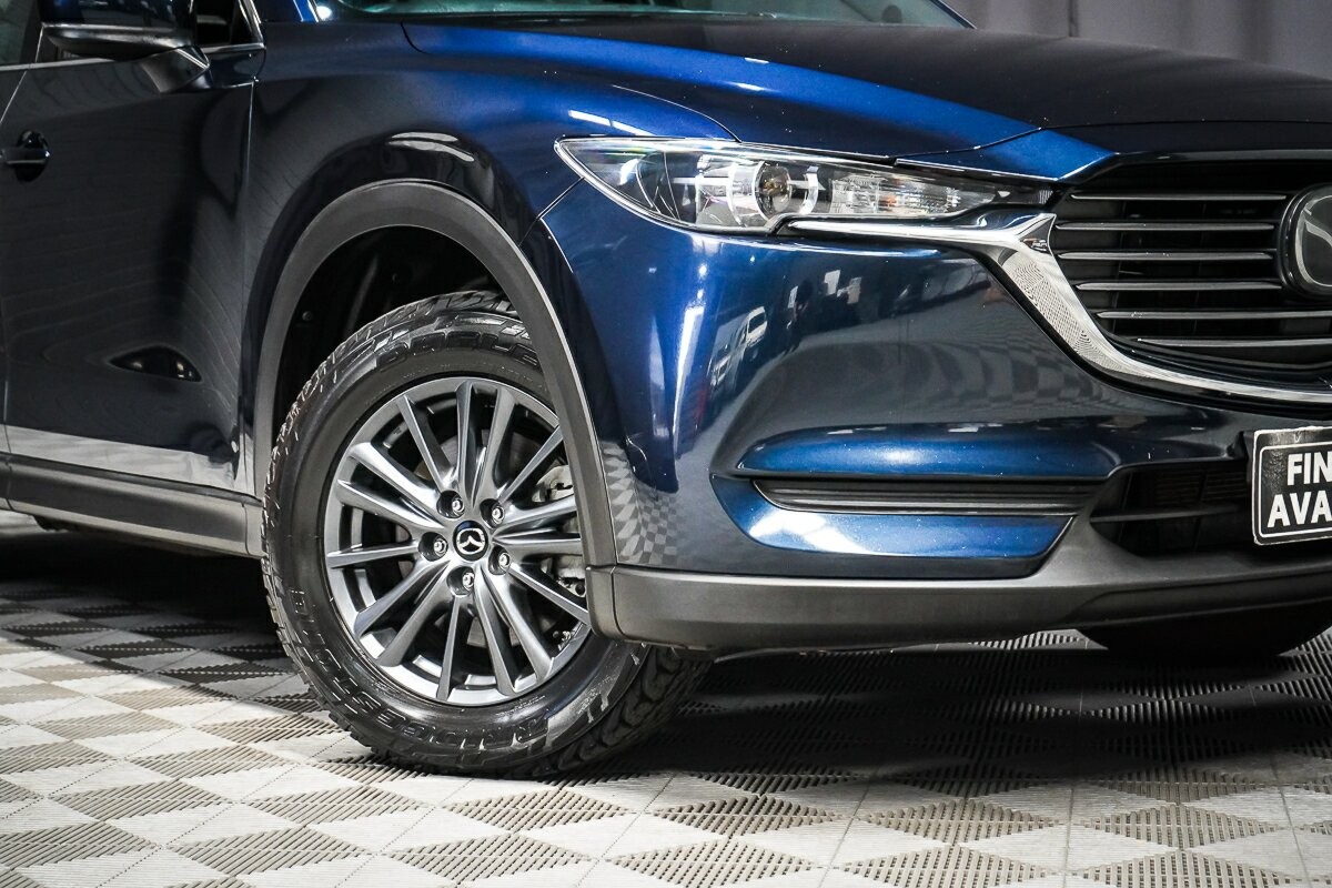 Mazda Cx-8 image 2