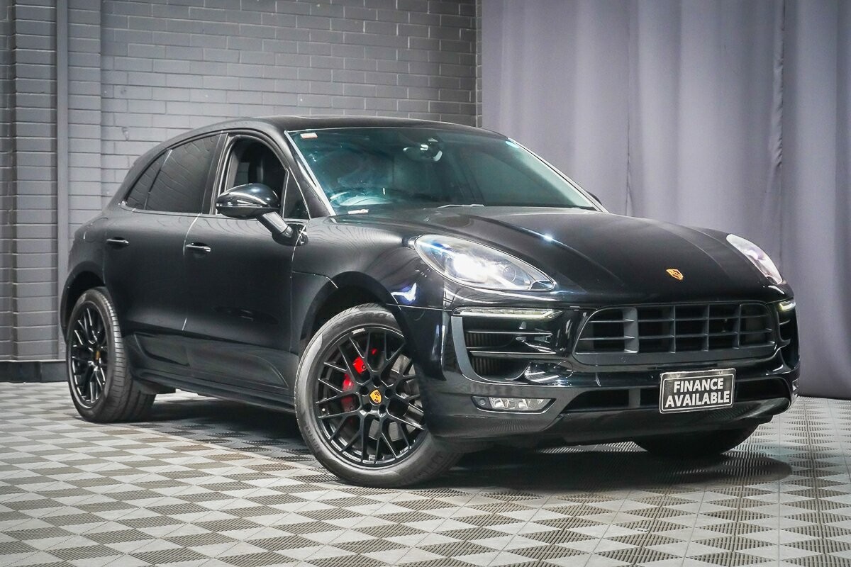 Porsche Macan image 1